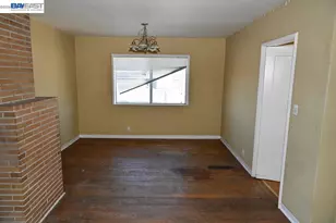 8809 Seneca St, Oakland, CA 94605 - Photo 25