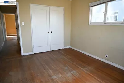 8809 Seneca Street, Oakland, CA 94605 - Photo 21