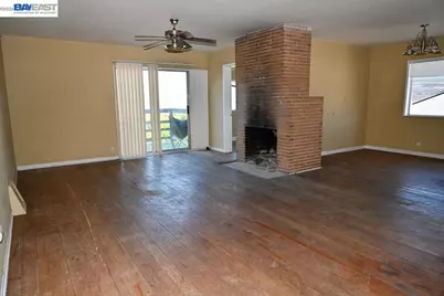8809 Seneca Street, Oakland, CA 94605 - Photo 9