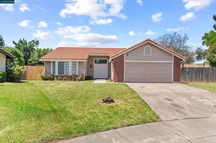 3167 Osuna Way, Sacramento, CA 95833 - Photo 1