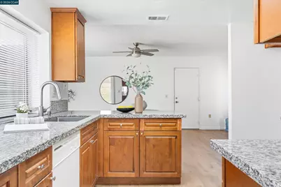 3167 Osuna Way, Sacramento, CA 95833 - Photo 11