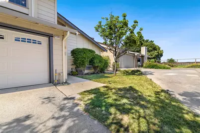 2135 Rock Pass Pl, Martinez, CA 94553 - Photo 3