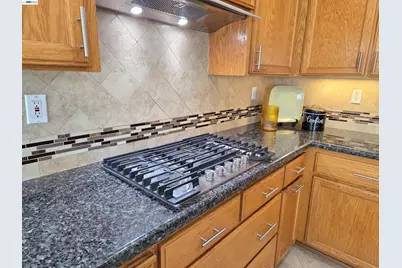 2850 Montair Way, Union City, CA 94587 - Photo 9