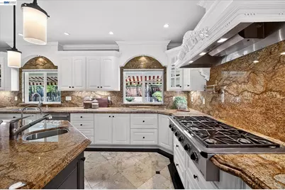 2337 Grosvenor Heights Ct, Livermore, CA 94550 - Photo 15