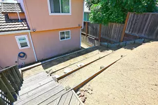 2082 Placer Dr, Castro Valley, CA 94578 - Photo 37