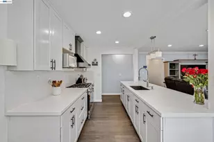 30532 Carroll Ave, Hayward, CA 94544 - Photo 7