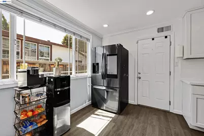 30532 Carroll Ave, Hayward, CA 94544 - Photo 9