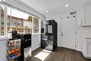 30532 Carroll Ave, Hayward, CA 94544 - Photo 9