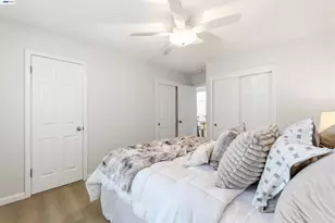 1023 Huntingdon Dr, San Jose, CA 95129 - Photo 33