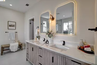547 Lakeview Dr, Brentwood, CA 94513 - Photo 13