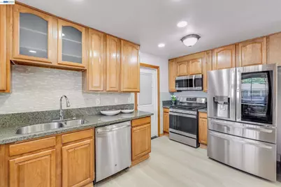 36122 Magellan Dr, Fremont, CA 94536 - Photo 13