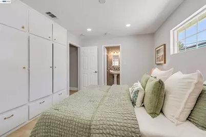 36122 Magellan Dr, Fremont, CA 94536 - Photo 19