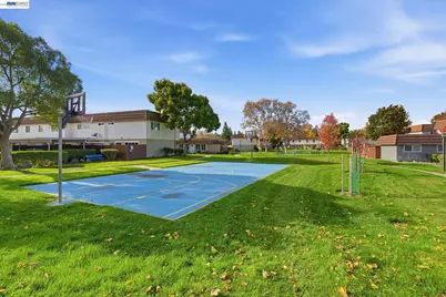 3194 Pawnee Way, Pleasanton, CA 94588 - Photo 33