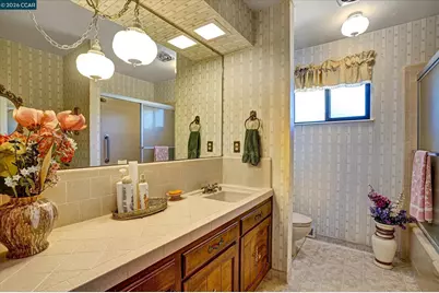 2585 Macarthur Dr, Tracy, CA 95376 - Photo 17