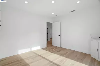 853 Sunset Dr, Santa Clara, CA 95050 - Photo 17