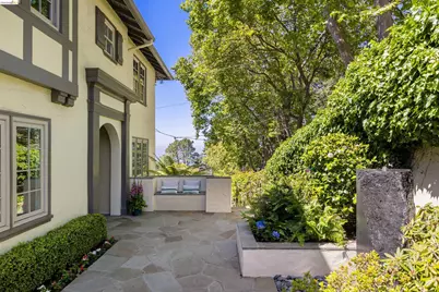 900 Euclid Ave, Berkeley, CA 94708 - Photo 3
