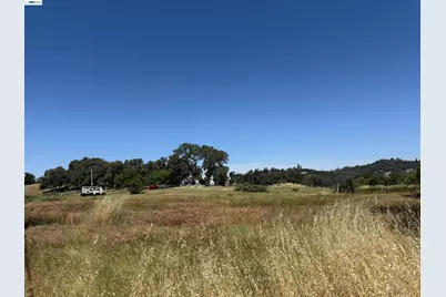5055 Meadow View Ln, Auburn, CA 95602 - Photo 11