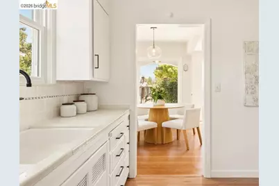 1211 Hearst Ave, Berkeley, CA 94702 - Photo 11