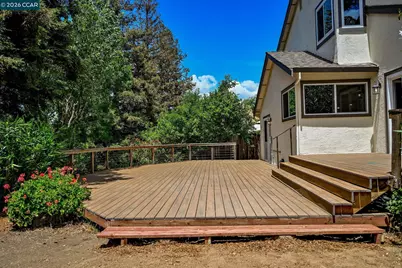 2407 Saybrook Pl, Martinez, CA 94553 - Photo 33