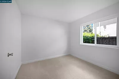 2407 Saybrook Pl, Martinez, CA 94553 - Photo 19
