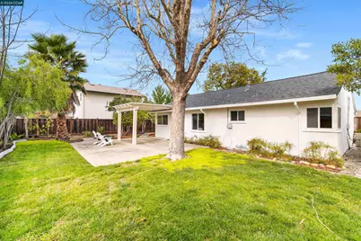113 Margie Drive, Pleasant Hill, CA 94523 - Photo 21