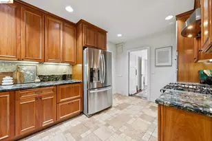 350 Florence Ave, Oakland, CA 94618 - Photo 25