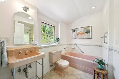 350 Florence Ave, Oakland, CA 94618 - Photo 49