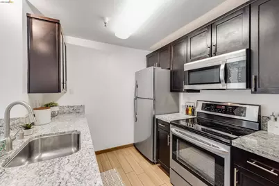 6400 Christie Ave #3212, Emeryville, CA 94608 - Photo 5