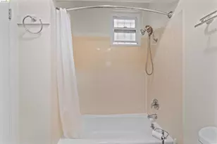 881 Erie St, Oakland, CA 94610 - Photo 7