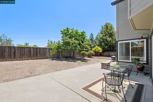 2724 De La Briandais Ct, Pinole, CA 94564 - Photo 83