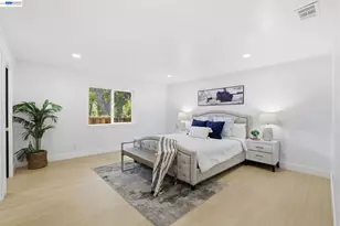 1913 Middlefield Rd, Mountain View, CA 94043 - Photo 5