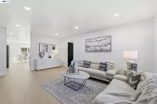 1913 Middlefield Rd, Mountain View, CA 94043 - Photo 3