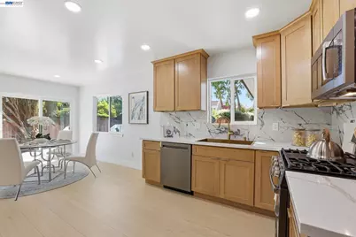 1913 Middlefield Rd, Mountain View, CA 94043 - Photo 5
