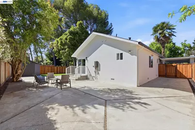1913 Middlefield Rd, Mountain View, CA 94043 - Photo 29