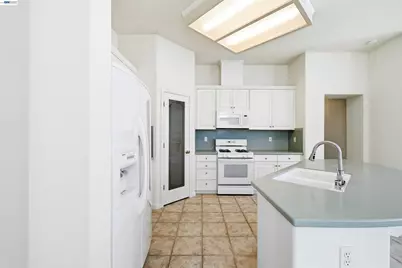 2232 Katherine Pl, Manteca, CA 95337 - Photo 29