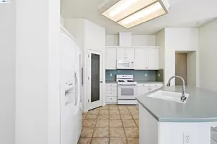 2232 Katherine Pl, Manteca, CA 95337 - Photo 29
