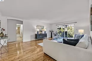 1120 Hollywood Ave, Oakland, CA 94602 - Photo 3