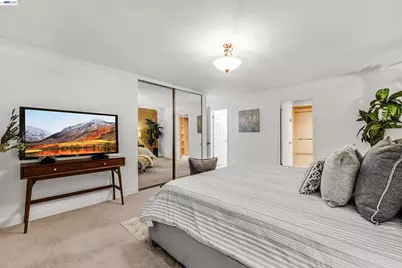 1120 Hollywood Ave #1, Oakland, CA 94602 - Photo 25