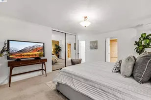 1120 Hollywood Ave, Oakland, CA 94602 - Photo 25