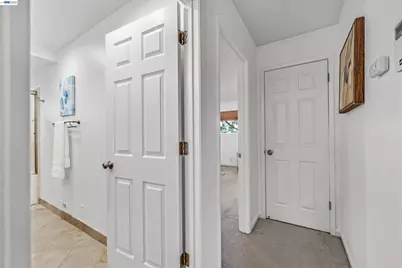 1120 Hollywood Ave #1, Oakland, CA 94602 - Photo 11