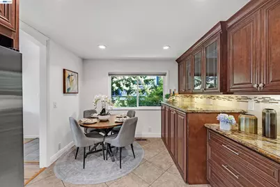 1120 Hollywood Ave #1, Oakland, CA 94602 - Photo 9