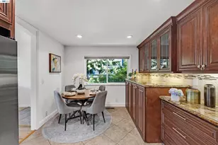 1120 Hollywood Ave, Oakland, CA 94602 - Photo 9