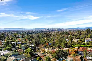 1120 Hollywood Ave, Oakland, CA 94602 - Photo 31