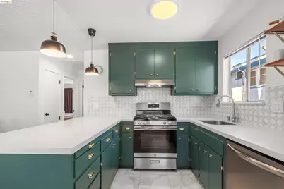 459 Wayne Ave, Oakland, CA 94606 - Photo 23
