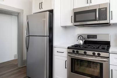 459 Wayne Ave, Oakland, CA 94606 - Photo 15