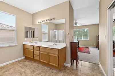 1900 Kern Mountain Way, Antioch, CA 94531 - Photo 31