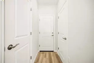 2829 Tradewind Ct, Alameda, CA 94501 - Photo 3