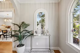 976 Grosvenor Pl, Oakland, CA 94610 - Photo 3