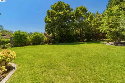 11263 Rolling Hills Dr, Dublin, CA 94568 - Photo 39