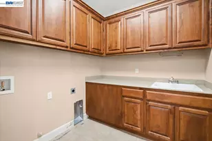 2560 Calabria Ct, Dublin, CA 94568 - Photo 13